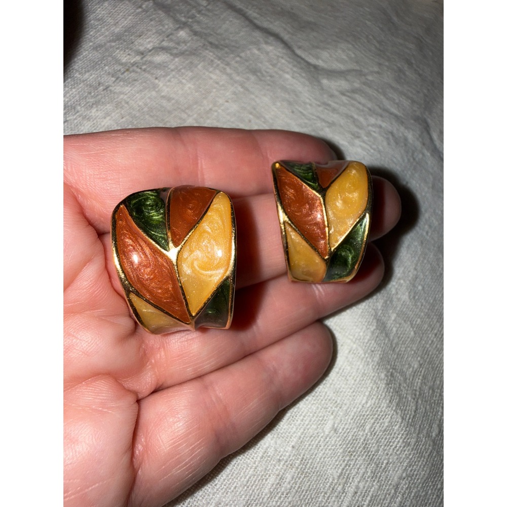 Vintage Earth Tone Geometric Gold Tone Curved Pierced Earrings Enamel Pierced